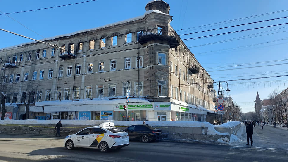 Здание бывшей гостиницы «Россия» планируют продать другим собственникам