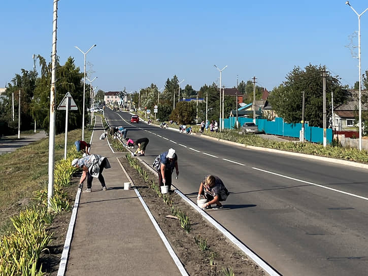 В Саратове Павел Сурков обещал проводить субботники как в Татищевском районе