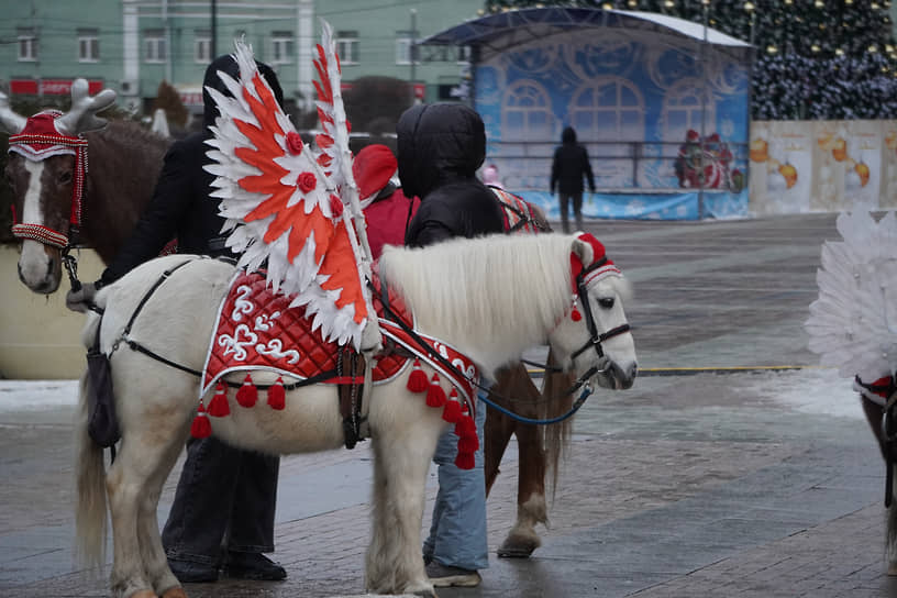 Московская закрыта для автомобилей, поэтому там можно покататься на крылатом пони