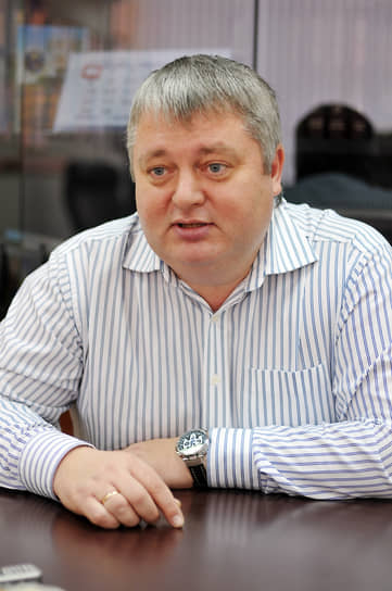 Президент АО «Экспоцентр» Максим Фатеев в разные годы был членом Общественной палаты Саратовской области, а также возглавлял торгово-промышленную палату региона