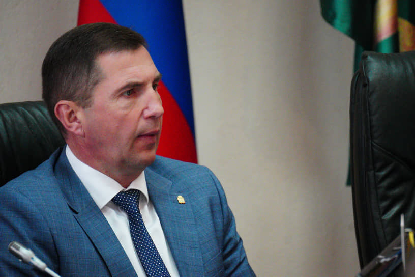 Олег Денисов стал мэром Пензы 5 февраля, но регулярно посещает сессии городской думы