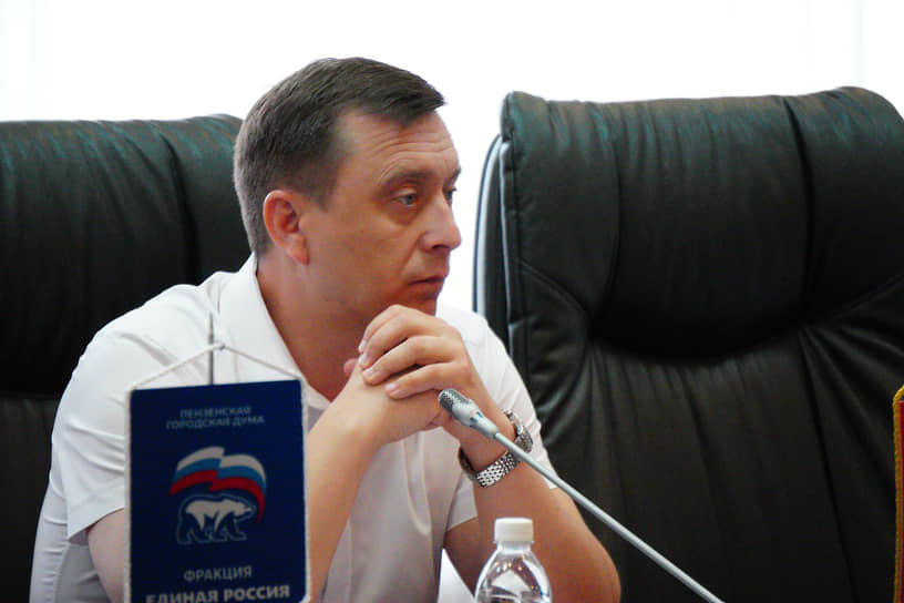 Член КПРФ Андрей Жданников избрался в гордуму в 2024 году, с 2022го руководит ГКУ «Центр транспортного обслуживания», ежегодно заключающим госконтракты на сотни млн руб. 