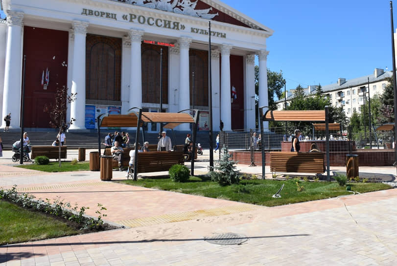 Нынешние торговые объекты на 3-й Дачной появились порядка 30 лет назад