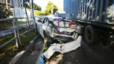 В Сочи в результате ДТП с участием грузовика пострадали двое детей