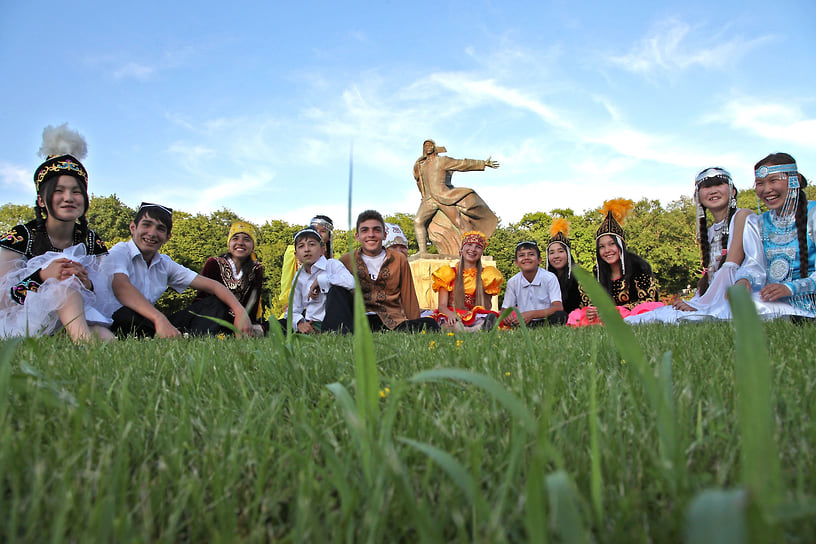 В 2012 году «Орленок» получил статус Ассоциированной школы ЮНЕСКО