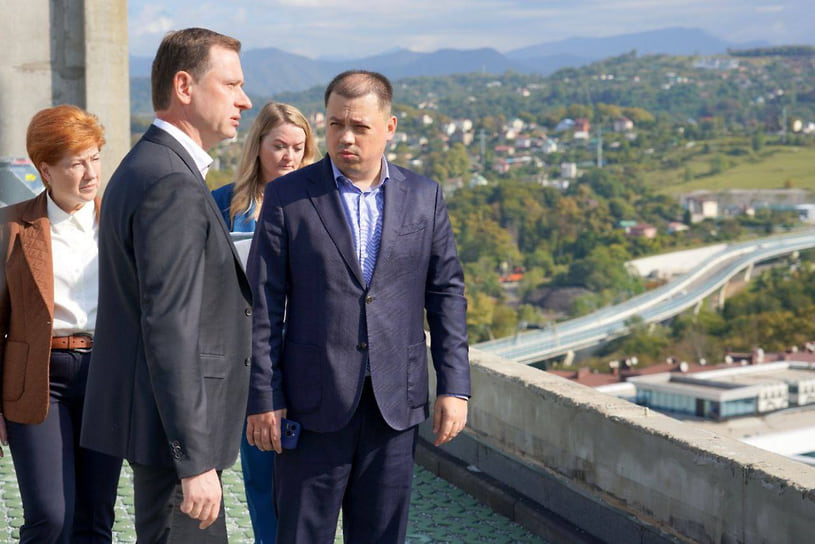 На льготы и финансовую помощь семьям участников СВО, многодетным семьям и педагогам было направлено около 500 млн руб.