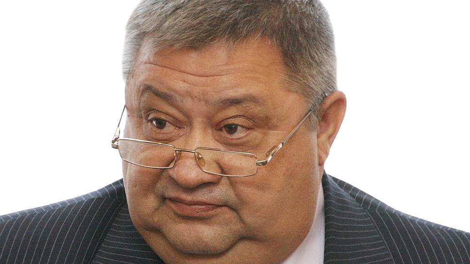 Начальник республиканского управления ФМС России Борис Гузаиров