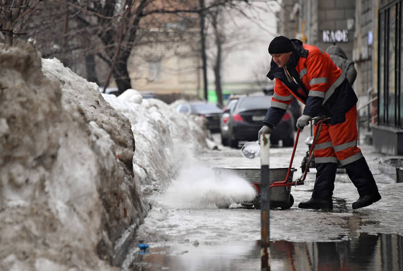 Сити-менеджер Уфы Сергей Греков пообещал очистить улицы от снега к четвергу