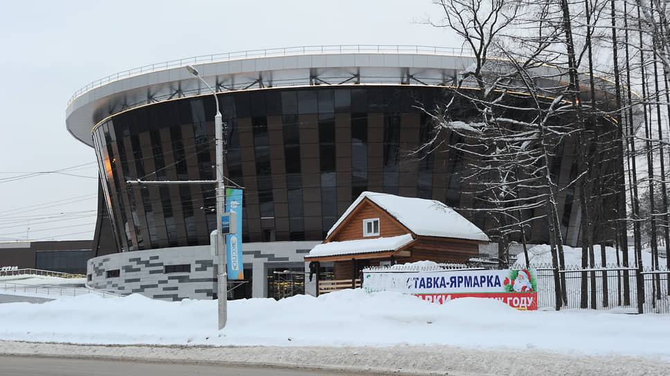 Земельный участок «Примасоле» находится справа от корпуса «Уфа-Экспо»