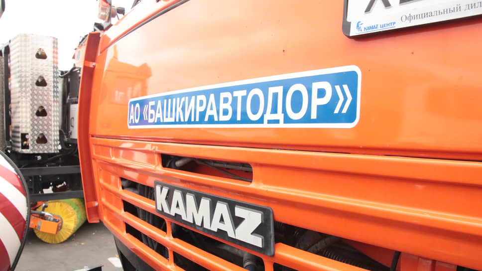 Еще одна лизинговая компания потребовала от "Башкиравтодора" вернуть технику из-за долгов