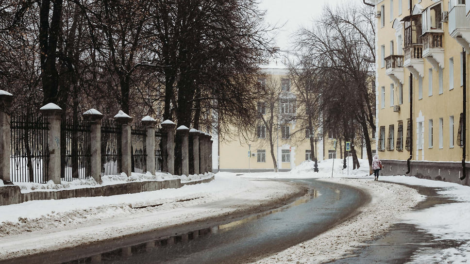 Тихая улица в Черниковке