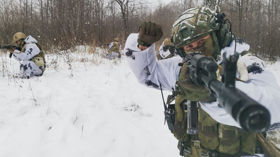 Добровольцы Башкирского батальона имени Салавата Юлаева на боевом слаживании