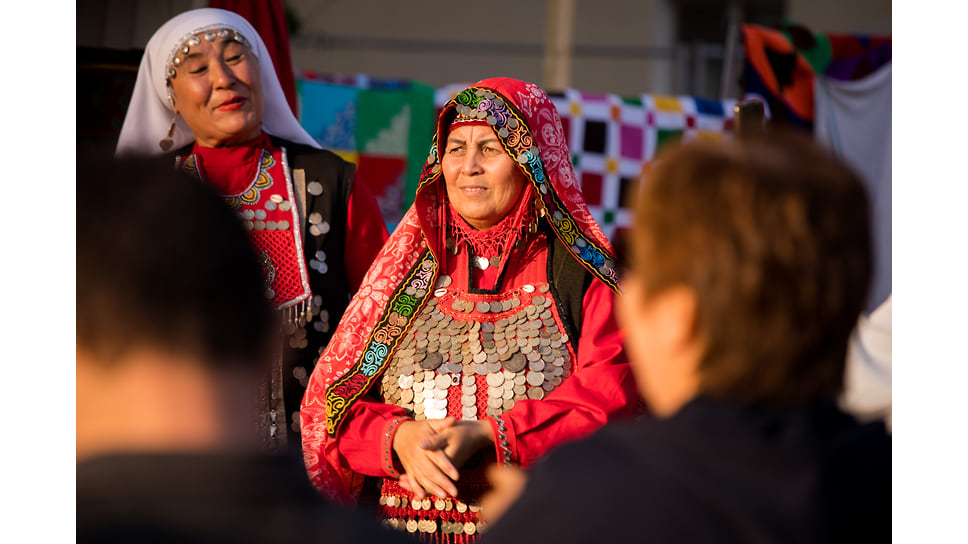 Жительница Башкирии в национальном костюме