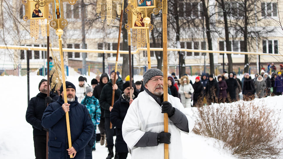 Традиционно 19 января началось с Крестных ходов