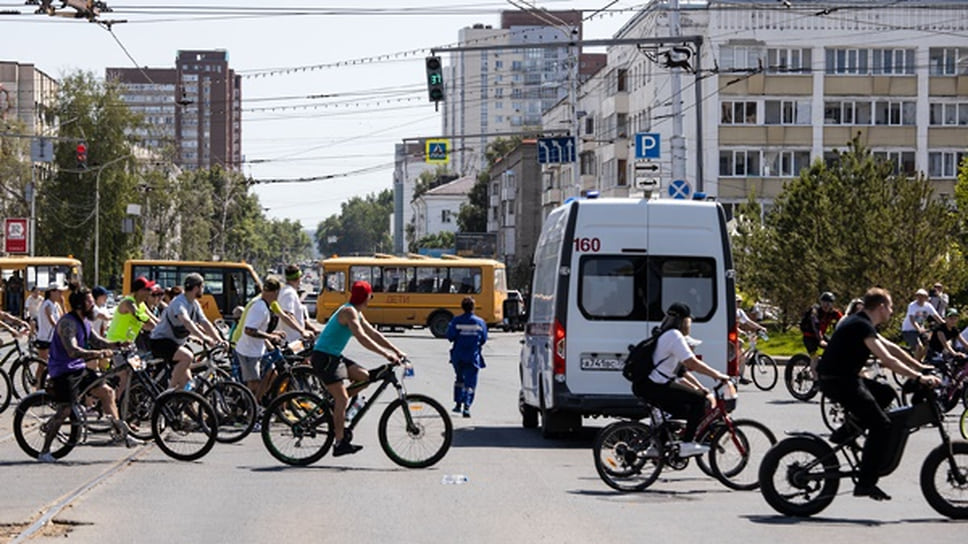 «День 1000 велосипедистов» в Уфе