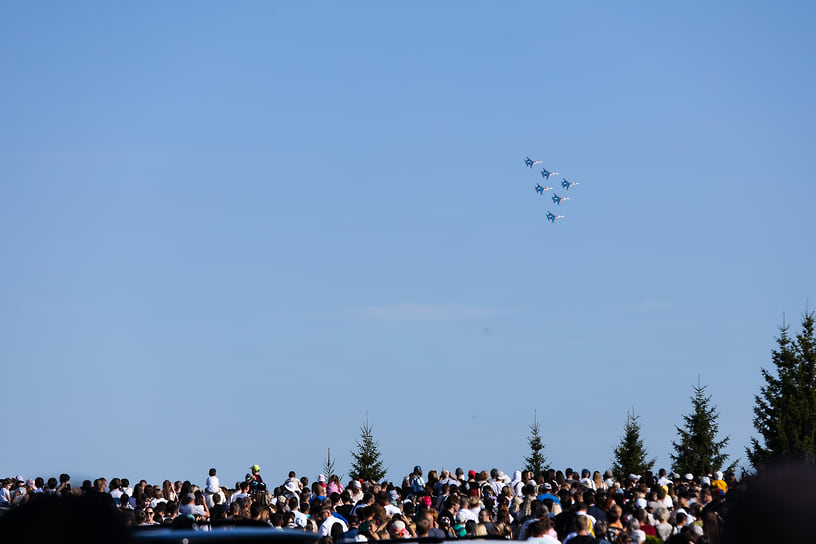 Впервые пилотажная группа выступила в столице Башкирии летом 2021 года в честь 80-летию эвакуации в Уфу конструкторских бюро и предприятий авиационной промышленности