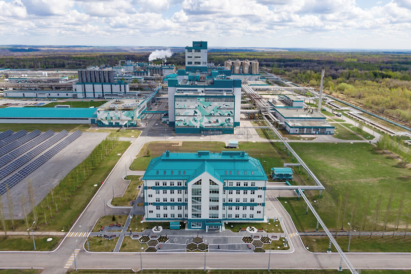 «ПОЛИЭФ» располагается в Благовещенске, который в 60 км от Уфы