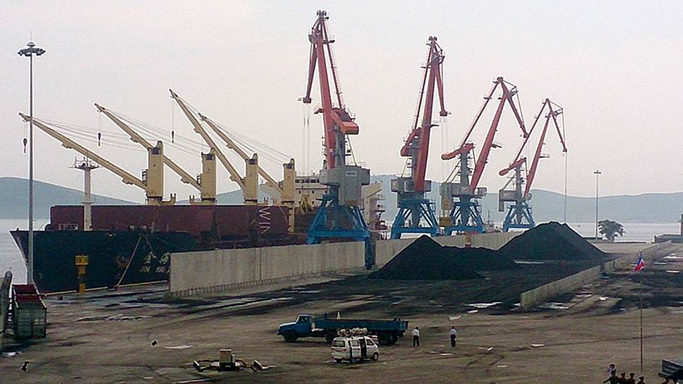 «РасонКонТранс» планирует подписать контракты на поставку через северокорейский порт Раджин 4 млн тонн груза в год
