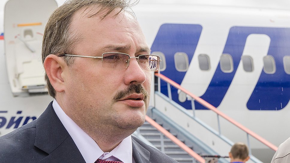 Гендиректору аэропорта Андрею Шагунову предстоит решить, кого из акционеров он поддержит в случае банкротства