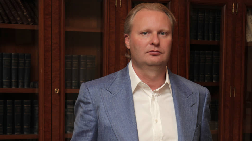 Бизнесмену Алексею Бажанову даже в розыске приходится защищать в судах свое имущество