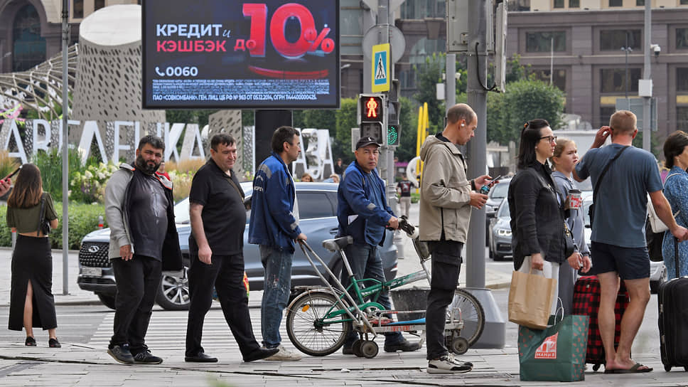У крупного бизнеса объем привлеченных кредитов увеличился на 17%, а у МСП уменьшился на 2%