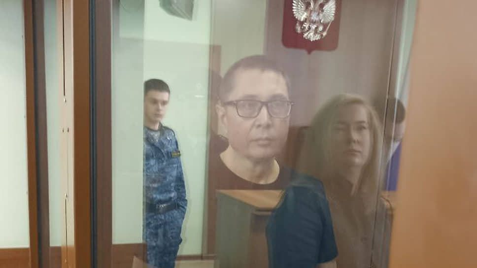 Дмитрий Ендовицкий во время заседания