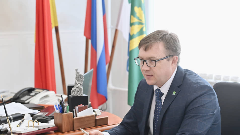 Александр Леонов