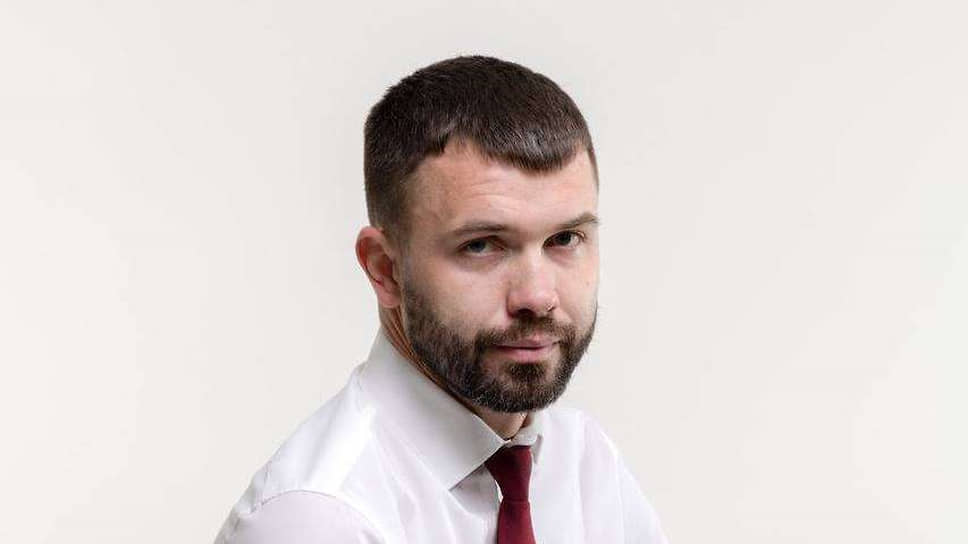 Дмитрий Аксенов с января 2025 года возглавлял «подвед» управления делами