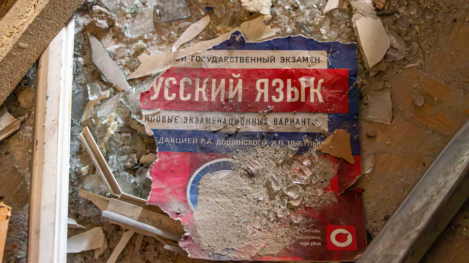 Как убедились на месте событий корреспонденты «Ъ-Черноземье», основной удар пришелся по комнате, в которой жили дети