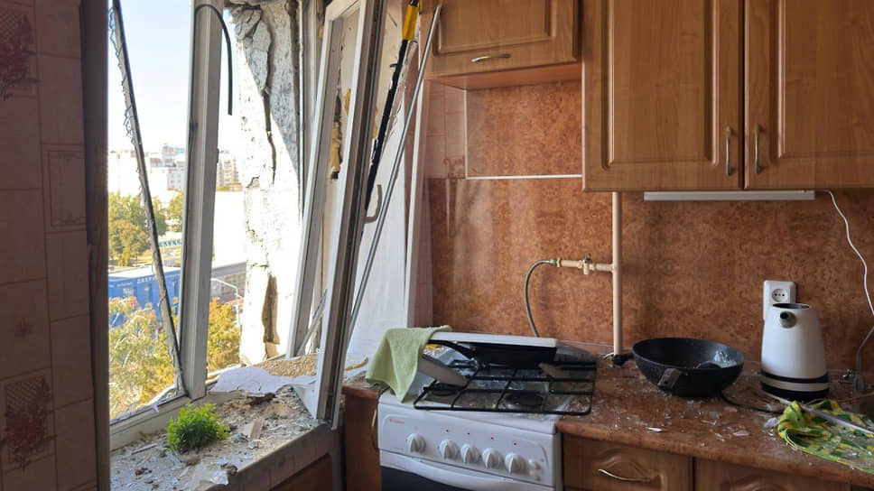Многоквартирный дом в Белгороде атакован беспилотником ВСУ. Пострадали двое мирных жителей