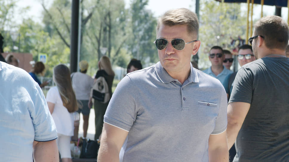 Первое место в рейтинге второй месяц удерживает мэр Белгорода Валентин Демидов