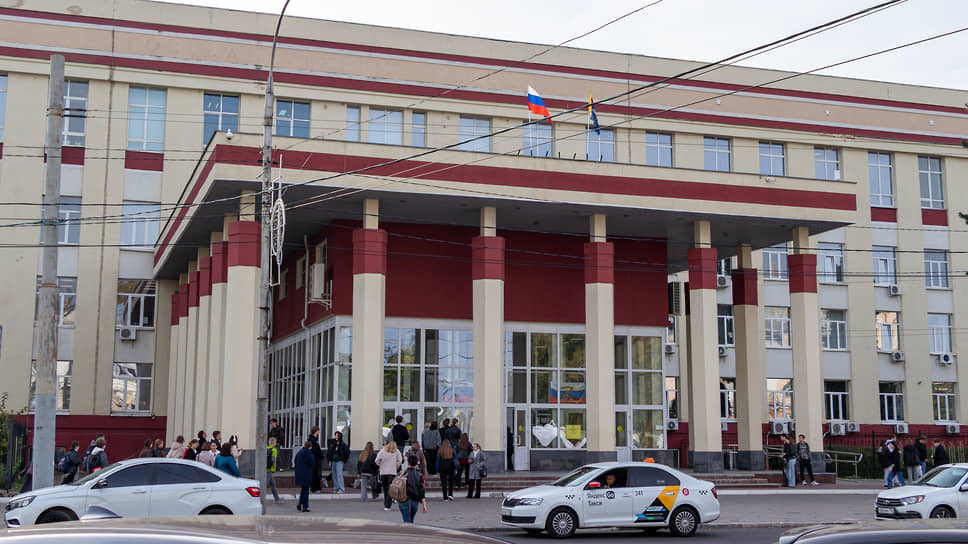 Главный корпус Воронежского государственного университета