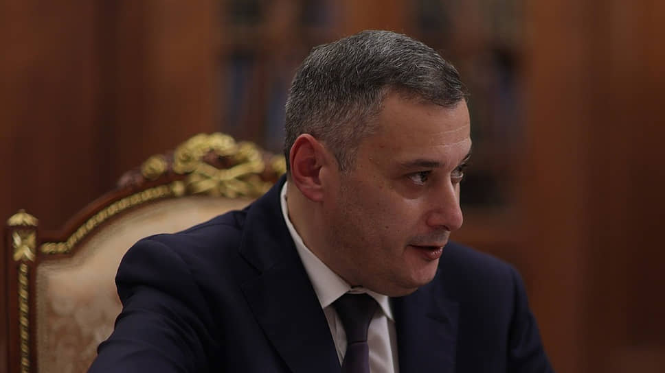 Владимир Путин провел рабочую встречу с Александром Хинштейном поздно вечером 1 декабря