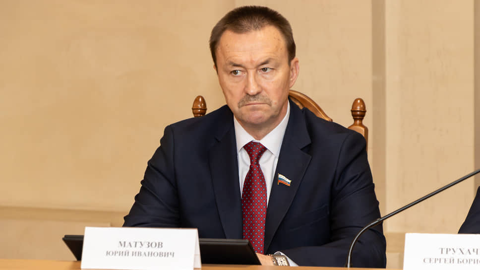 Юрий Матузов, председатель воронежской областной думы, на представлении нового прокурора Воронежской области