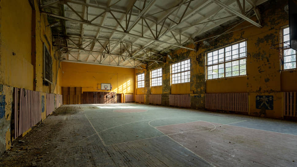 Спортзал продающегося учебного корпуса в Мичуринске