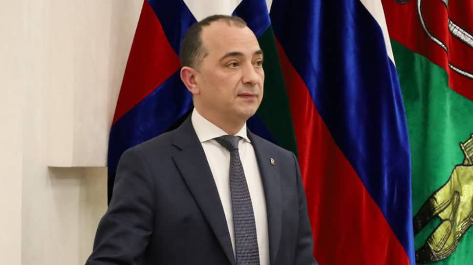 Владимир Жданов