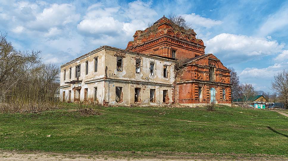 Село Воскресенское Данковского района. Церковь Воскресения Христова.