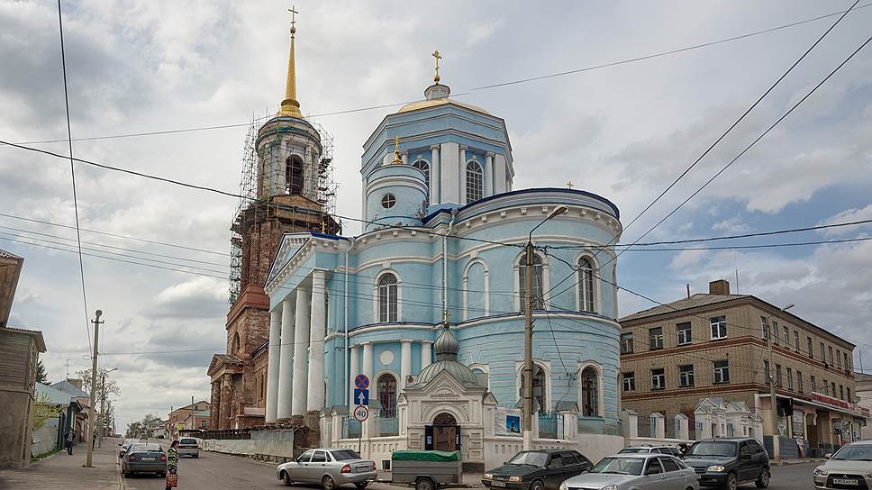 Елец. Церковь Успения Пресвятой Богородицы (Успенская церковь).
