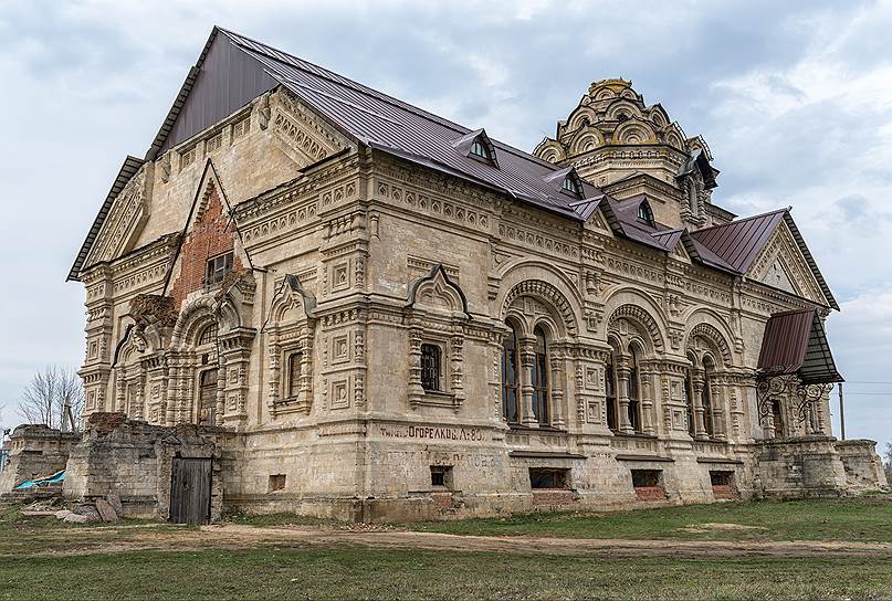 Село Березовка Данковского района. Церковь Димитрия Солунского.