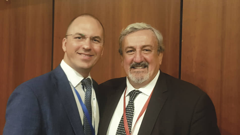 Сергей Шаронин (слева) на встрече с губернатором региона Puglia Микеле Эмилиано во время визита в Италии 