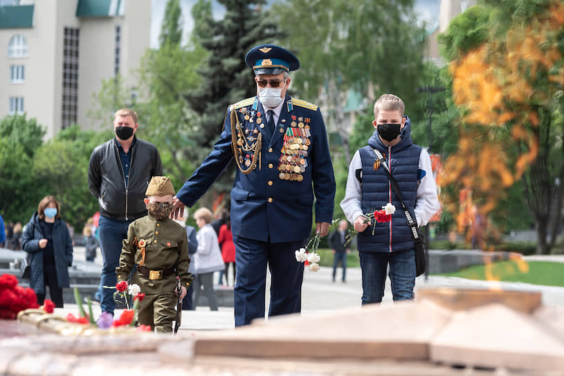 Празднование 75-ой годовщины Победы в Великой Отечественной войне на обновленной площади Победы