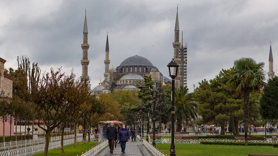 Стамбул. Голубая мечеть, или Мечеть Султанахмет (Sultanahmet Camii).