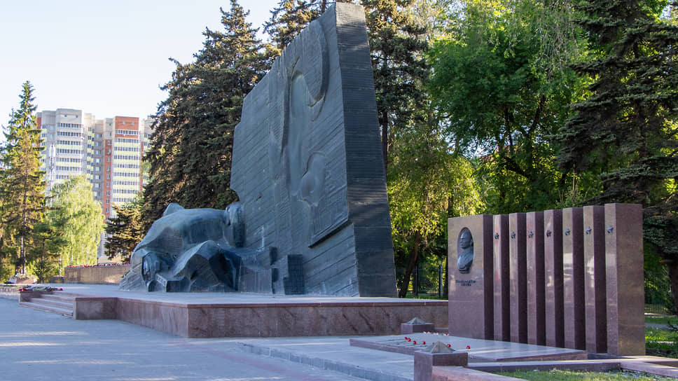 Памятник воинской славы в Воронеже — символ памяти о защитниках Отечества, обновленный к 9 Мая 2025 года