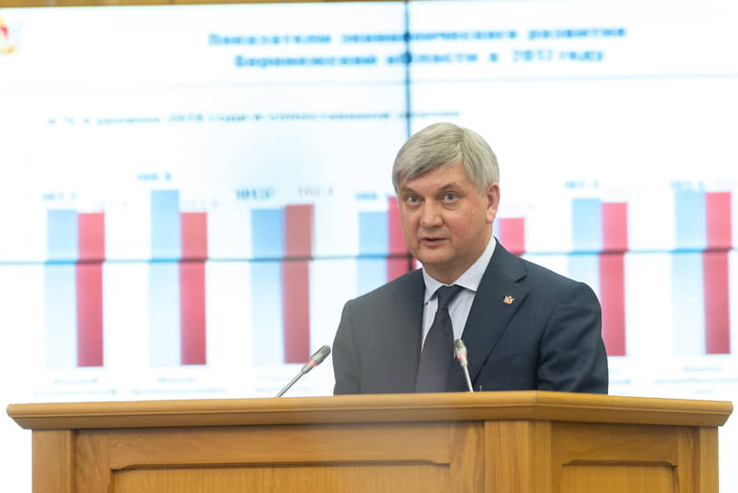 Но и про промышленность Александр Гусев не забывал