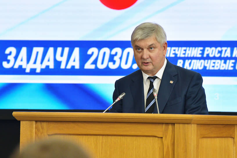 Губернаторские полномочия Александра Гусева истекут в 2028 году, задачи он себе и правительству региона ставит на больший срок