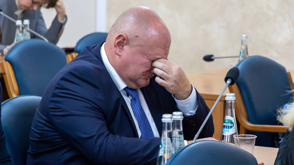 Депутат гордумы Воронежа Дмитрий Крутских на первом заседании нового созыва муниципального парламента