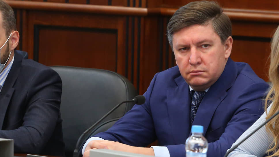 Бывший спикер липецкого горсовета отрицает свою вину, но скрываться от следствия и суда не намерен