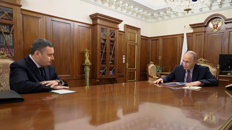 5 декабря 2024 года президент России Владимир Путин назначил Александра Хинштейна врио губернатора Курской области после досрочной отставки новоизбранного главы региона Алексея Смирнова (позднее стал фигурантом уголовного дела). «Это огромная честь и большая ответственность — регион непростой, работы много»,— высказался господин Хинштейн о своем назначении