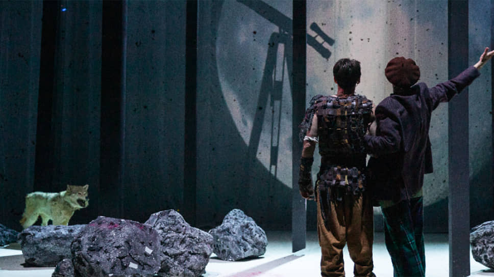 Спектакль «Бесконечная история» Самарского театра юного зрителя «СамАрт»