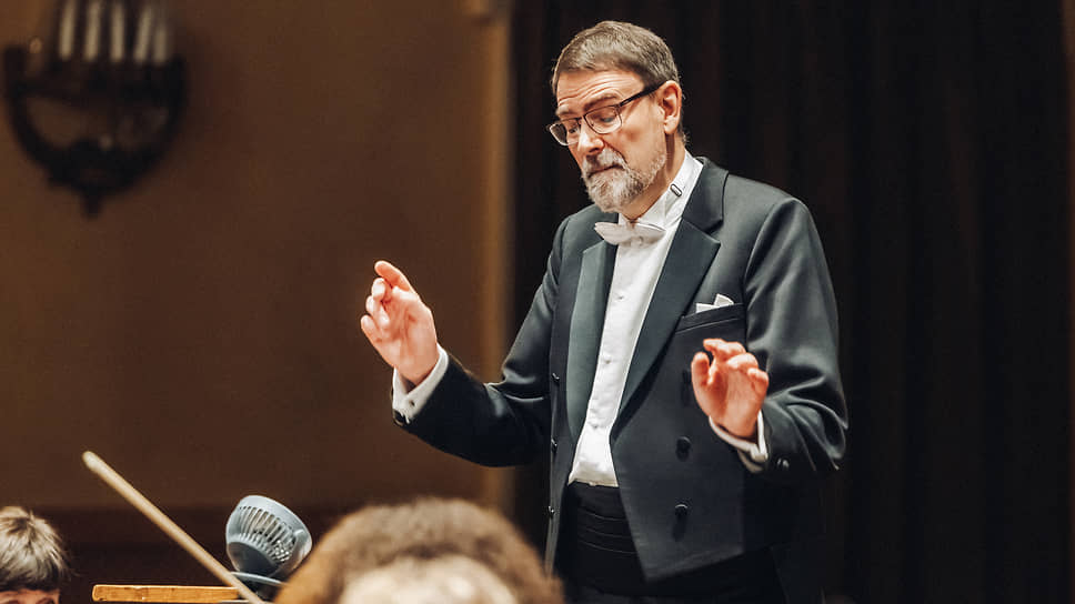 Дирижер Игорь Вербицкий